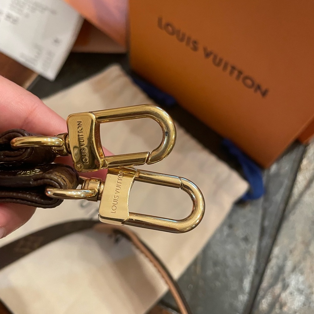 Louis Vuitton Strap - Picture 4 of 7